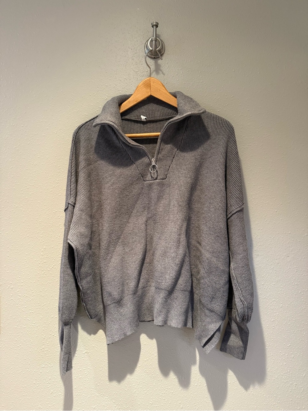Gray Ribbed Knit Quarter Zip Sweater Mock Neck Pullover Size Medium